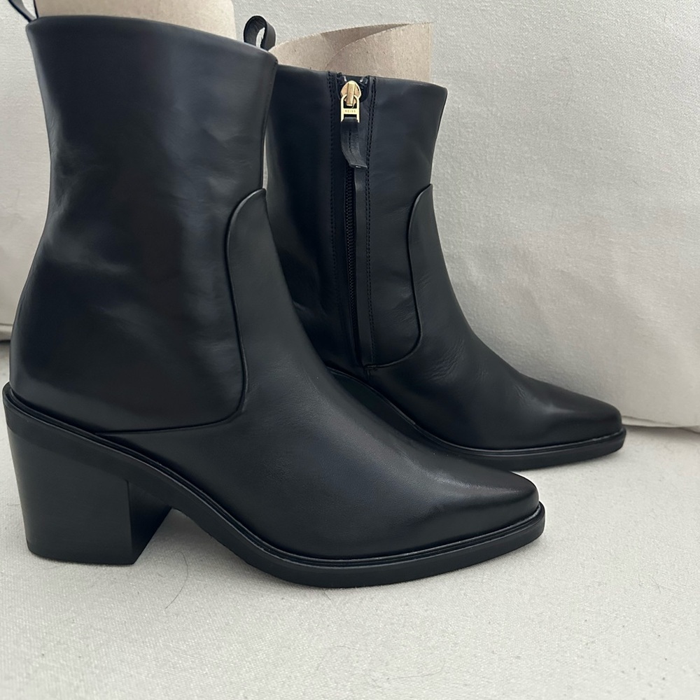 Reiss Sienna western style boot ✨